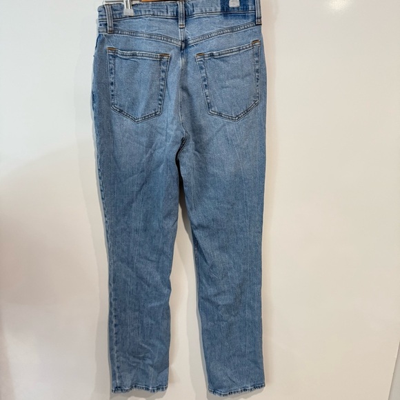 Abercrombie & Fitch Curve Love 90s Slim Straight Jean - Picture 5 of 9